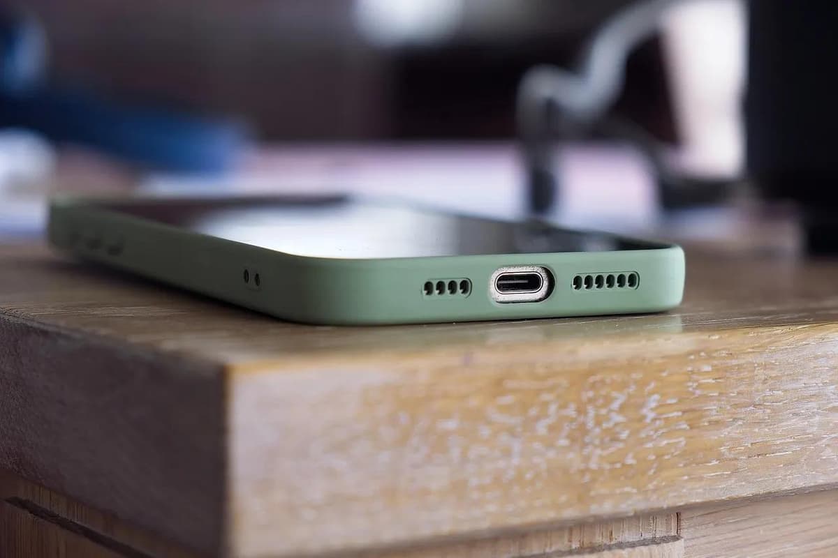 Xiaomi HyperOS 3 POCO Rollout Review: Compatibility, Speed & Features